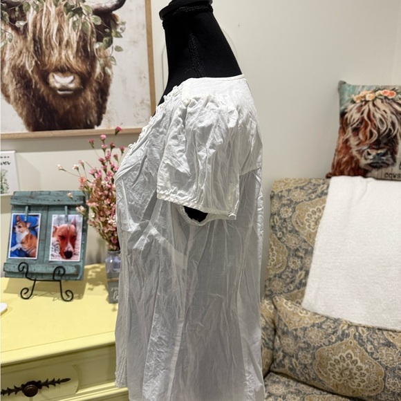 LOFT White Ruffled Buttoned Blouse - Picture 6 of 6